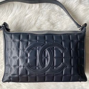 ❌ SOLD! ❌ CHANEL NAVY LAMBSKIN CHOCOLATE BAR BAG
